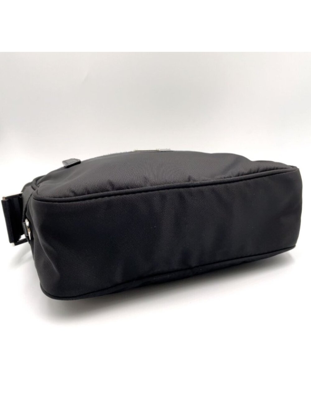 Prada Re-Nylon Black Shoulder Bag Silver - Picture 5 of 14
